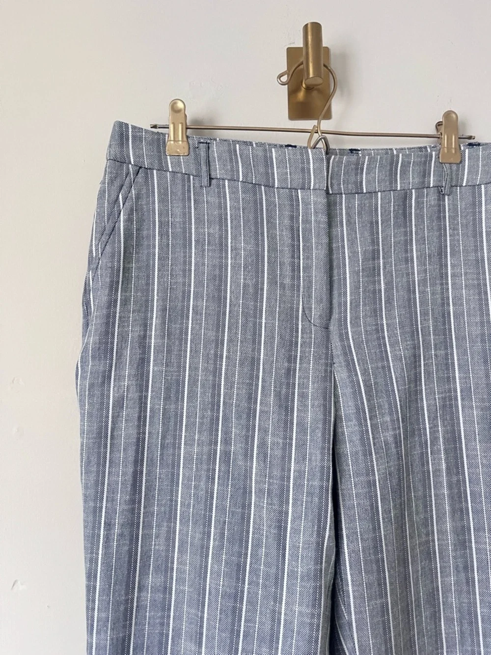 Anne Klein Gray minimalist neutral office  women's  Dress Pants size 8 - Picture 3 of 11